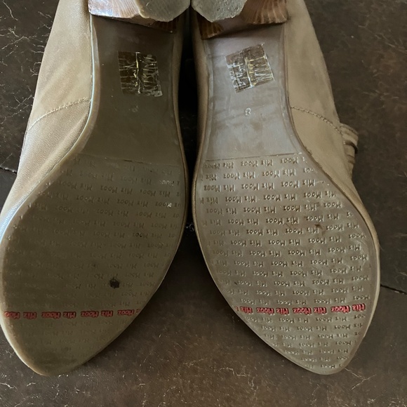 Miz Mooz Shoes - Picture 4 of 10